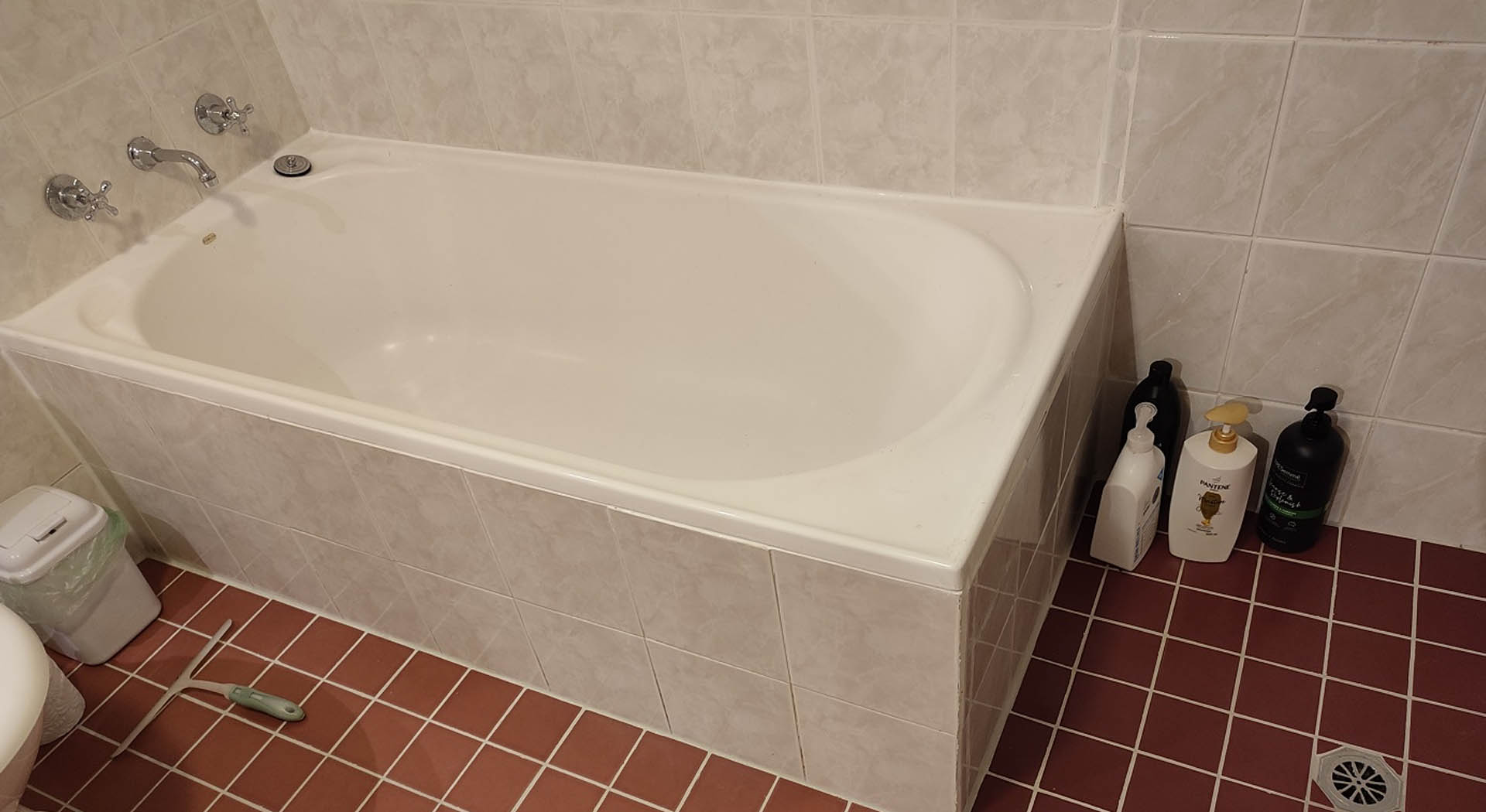 Can Regrouting Tiles Prevent Leaking?